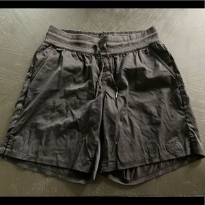 The North Face pull-on drawstring shorts